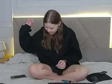 Stripchat Live Sex Cam of Sophie_Rays