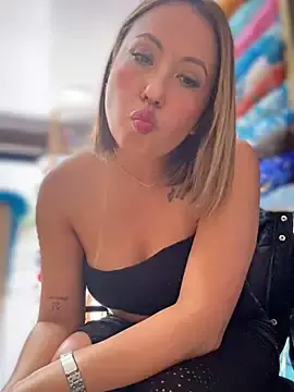 Stripchat Free Live Porn of VIOLETA-25_