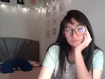 Stripchat Sex Cam of Zui_Luh