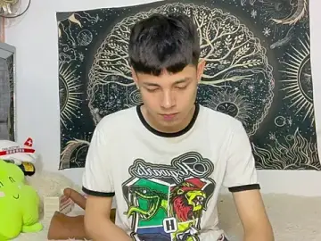 Stripchat Nude Webcam of Andy_Belier23
