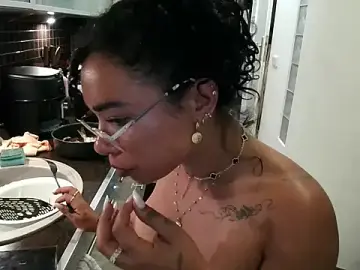 Stripchat Live Sex Cam of tahlialane