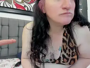 Stripchat Free Live Porn of CloeMature
