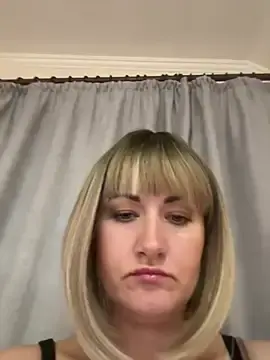 Stripchat Adult Webcam of LunaFoxs