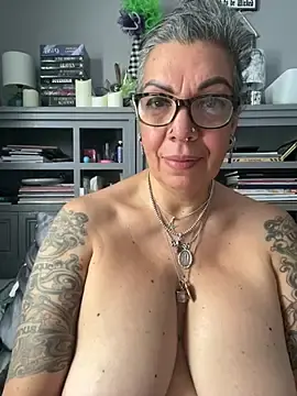Stripchat Private Sex Chat of dieseldame1313