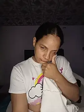 Stripchat Adult Webcam of cieloo_777