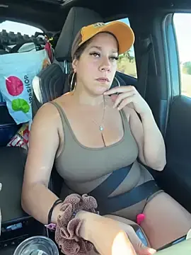 Stripchat Sex Cam of Bigbuttbrooklynn