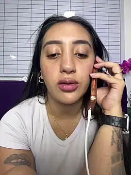 Stripchat Sex Cam of Hannahoff