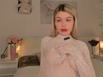 Stripchat Free Live Porn of ShyEmma_
