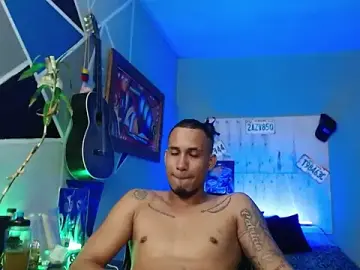 Stripchat Watch Live Sex Cams of MagnusFrost