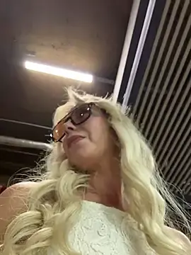 Stripchat Nude Webcam of LisaMurr
