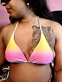 Stripchat Sex Cam of Sexy-Monikaa