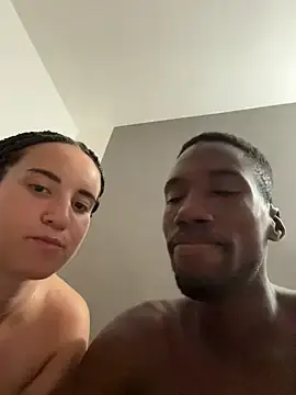 Stripchat Live Porn of INTRUDERS20