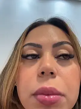 Stripchat Nude Webcam of lariic