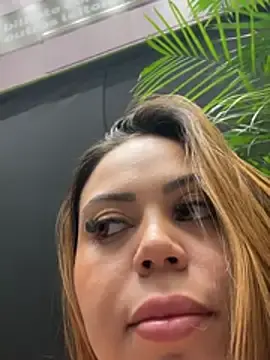 Stripchat Free Porn Cam of lariic