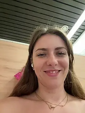 Stripchat Live Sex Cam of MariiD