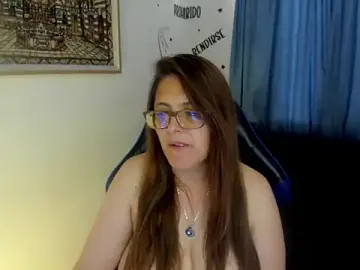 Stripchat Adult Webcam of Ivette_Shaira