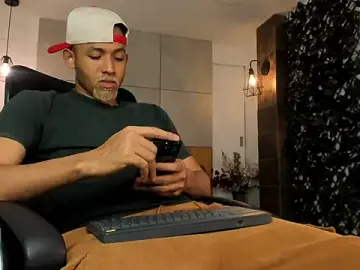 Stripchat Live Sex of B_Wild