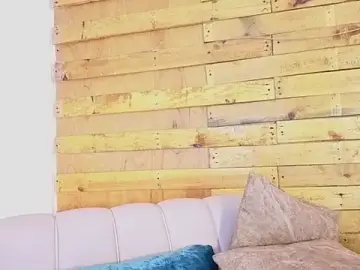 Stripchat Free Live Porn of pixy_20