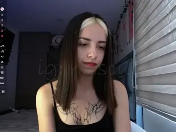 Stripchat Watch Live Sex Cams of Princessross