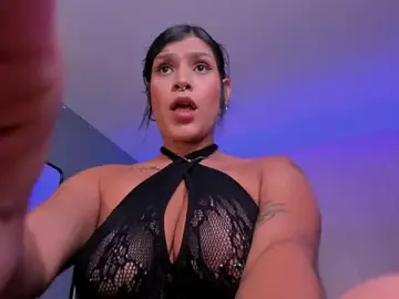 Stripchat Live Sex Cam of SarahYates