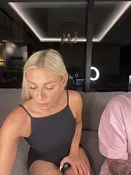 Stripchat Best live sex cam show of SexOnMyLvL