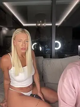 Stripchat Sex Cam of SexOnMyLvL