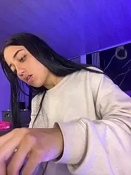 Stripchat Sex Cam of Ady_18