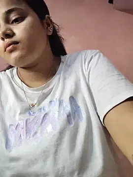 Stripchat Adult Webcam of Queen_111