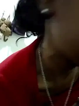 Stripchat Sex Cam of Yi_Uzi