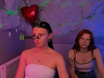 Stripchat Free Live Porn of caroline_honeyy
