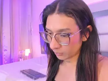 Stripchat Watch Live Sex Cams of Maddie_Ray