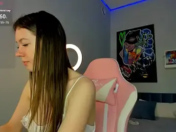 Stripchat Nude Webcam of Nicole_Charm