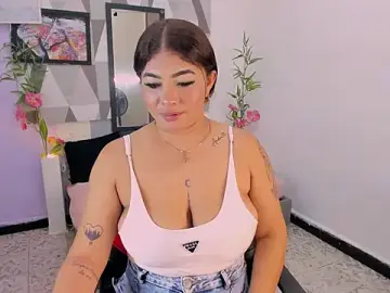 Stripchat Live Sex of brenda-hot21