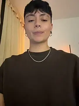 Stripchat Sex Cam of Chriss_gomez2