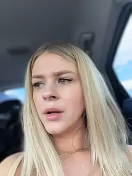 Stripchat Best live sex cam show of Love_Bri