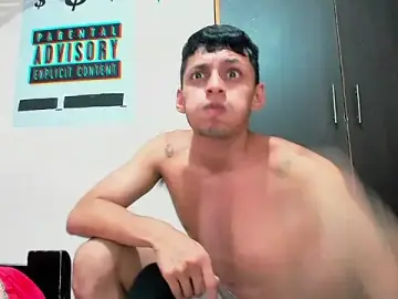 Stripchat Adult Webcam of davidlatin66