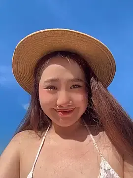 Stripchat Free Porn Cam of Asianpie_