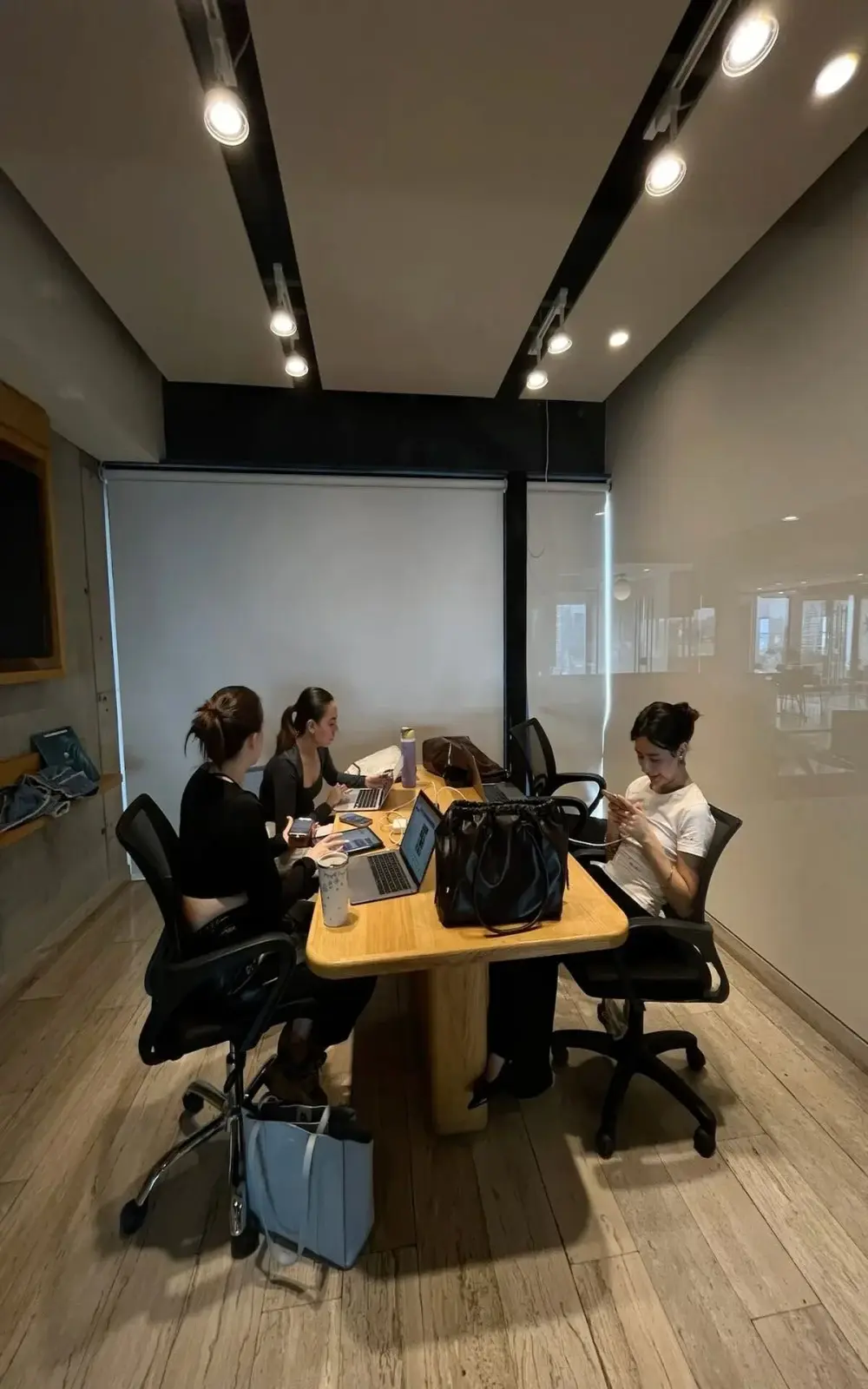 Nova_office