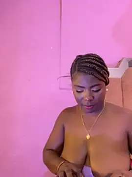 Stripchat Free Porn Cam of LoveQueen2