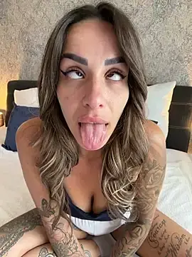 Stripchat Live Porn of -Alisa