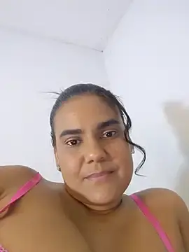 Stripchat Adult Webcam of AntonellaShot