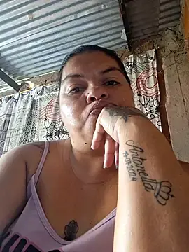 Stripchat Free Porn Cam of Juli_Powl