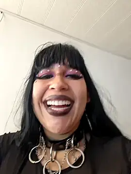 Stripchat Free Live Porn of valen_ros