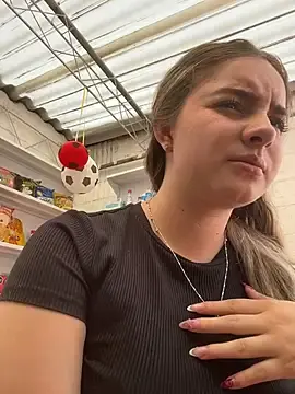 Stripchat Sex Cam of imlindapink