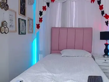 Stripchat Free Live Porn of Ivyy_Crystal