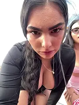 Stripchat Live Sex Cam of Maddy_Rouse_