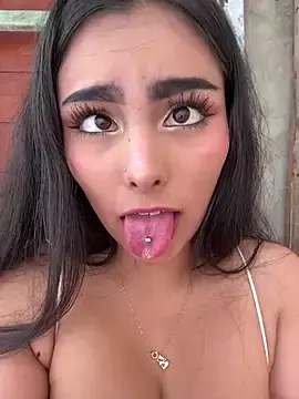 Stripchat Live Sex Cam of Maddy_Rouse_