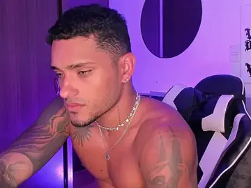Stripchat Adult Webcams of Alessandro_Vanni