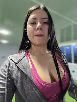 Stripchat Sex Cam of VAL_PRINCESS