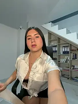 Stripchat Free Porn Cam of VAL_PRINCESS